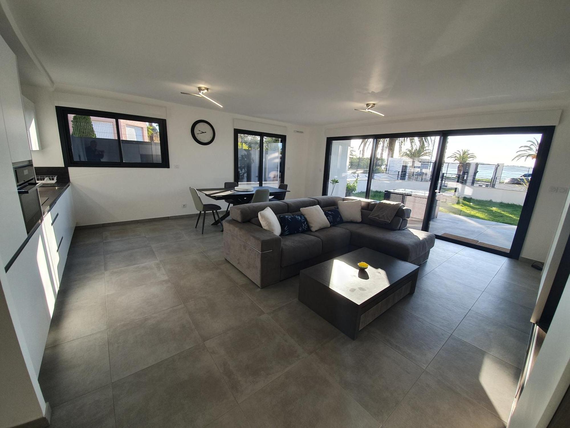 T3 Neuf Avec Terrasse Et Jardin Face A La Mer Bandol Extérieur photo